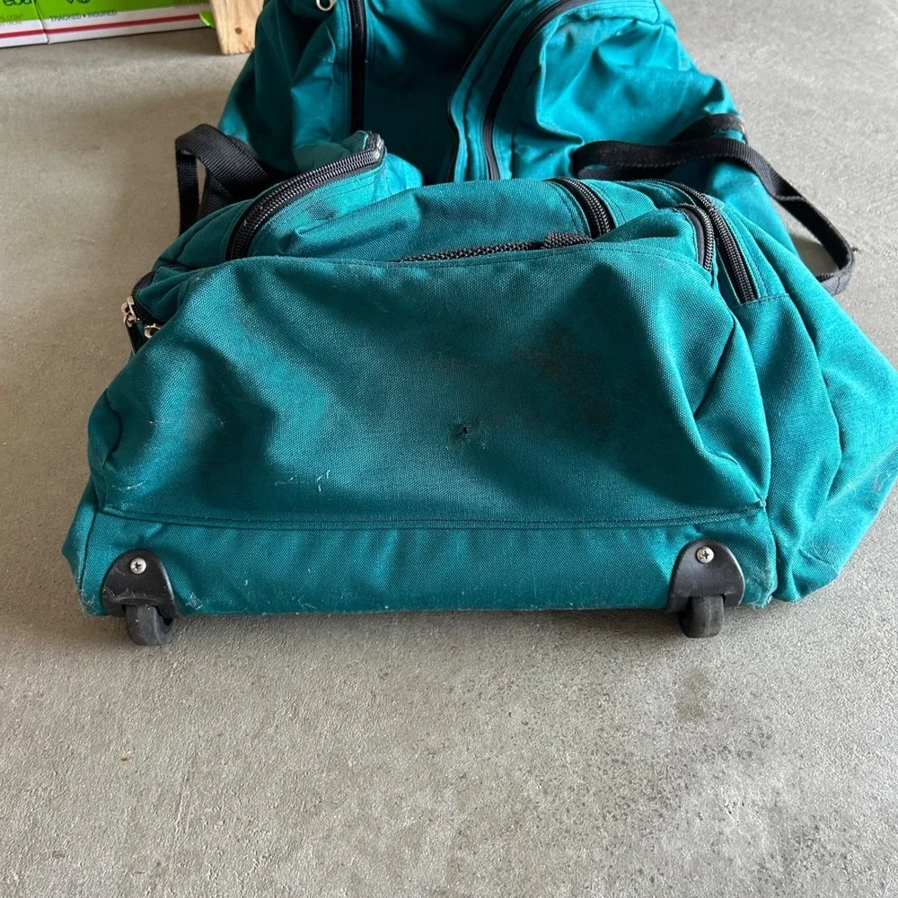 Vintage 90s LL Bean Rolling Duffle Bag Large 34